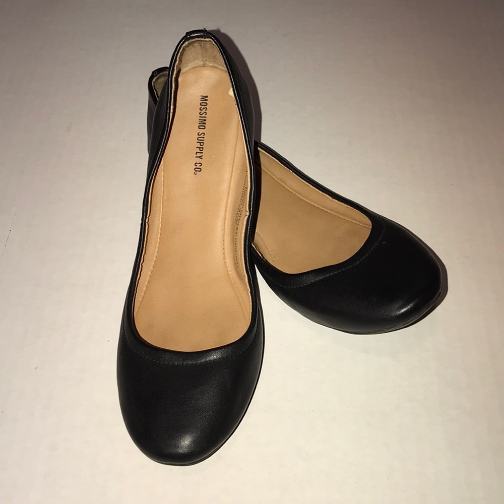 Ballet flats